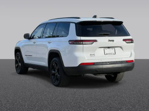 Another view of 2023 Jeep Grand Cherokee L Altitude for sale in Grandville, MI at Zeigler Chrysler Dodge Jeep Ram of Grandville