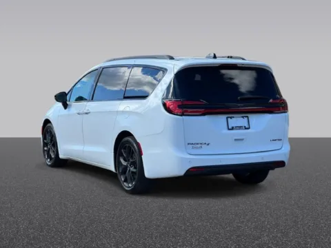 Another view of 2025 Chrysler Pacifica Limited for sale in Grandville, MI at Zeigler Chrysler Dodge Jeep Ram of Grandville