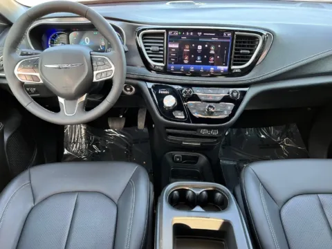 More photos of 2025 Chrysler Pacifica Hybrid Select at Zeigler Chrysler Dodge Jeep Ram of Grandville, MI