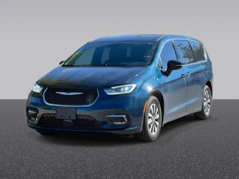 Photos of 2025 Chrysler Pacifica Hybrid Select for sale in Grandville, MI at Zeigler Chrysler Dodge Jeep Ram of Grandville