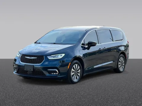 Photos of 2025 Chrysler Pacifica Hybrid Select for sale in Grandville, MI at Zeigler Chrysler Dodge Jeep Ram of Grandville