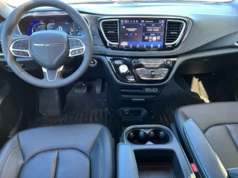 More photos of 2025 Chrysler Pacifica Hybrid Select at Zeigler Chrysler Dodge Jeep Ram of Grandville, MI