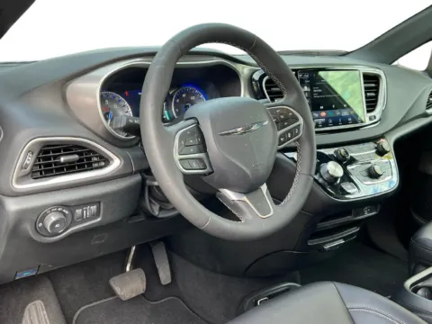 More photos of 2026 Chrysler Pacifica Select at Zeigler Chrysler Dodge Jeep Ram of Grandville, MI