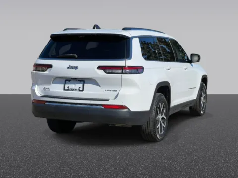 More photos of 2023 Jeep Grand Cherokee L Limited at Zeigler Chrysler Dodge Jeep Ram of Grandville, MI