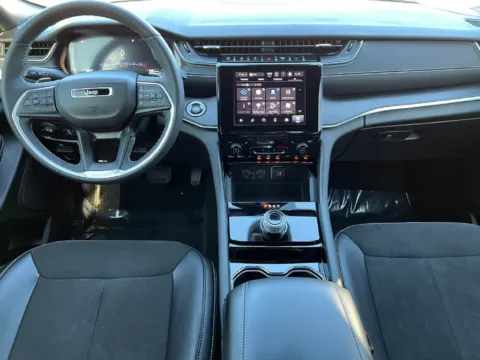 More photos of 2023 Jeep Grand Cherokee L Altitude at Zeigler Chrysler Dodge Jeep Ram of Grandville, MI