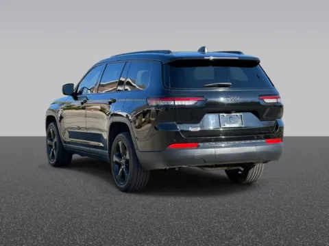 Another view of 2023 Jeep Grand Cherokee L Altitude for sale in Grandville, MI at Zeigler Chrysler Dodge Jeep Ram of Grandville