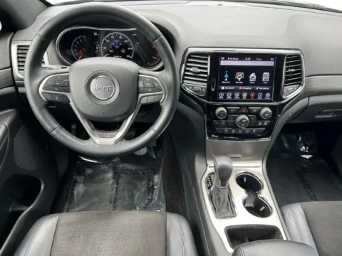 More photos of 2019 Jeep Grand Cherokee Altitude at Zeigler Chrysler Dodge Jeep Ram of Grandville, MI