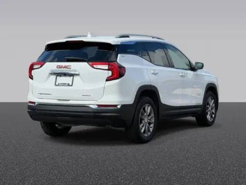 Another view of 2024 GMC Terrain SLT for sale in Grandville, MI at Zeigler Chrysler Dodge Jeep Ram of Grandville