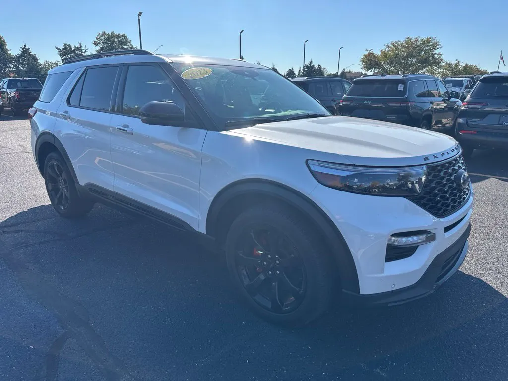 White 2023 Ford Explorer ST for sale in Grandville, MI