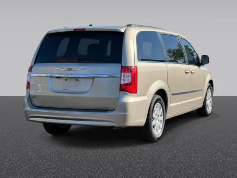 More photos of 2016 Chrysler Town & Country Touring at Zeigler Chrysler Dodge Jeep Ram of Grandville, MI