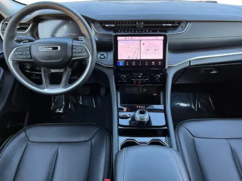 More photos of 2023 Jeep Grand Cherokee Limited at Zeigler Chrysler Dodge Jeep Ram of Grandville, MI