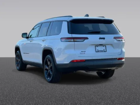 Another view of 2023 Jeep Grand Cherokee L Altitude for sale in Grandville, MI at Zeigler Chrysler Dodge Jeep Ram of Grandville