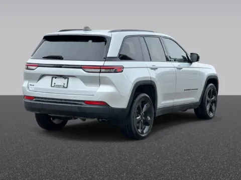 More photos of 2023 Jeep Grand Cherokee Altitude X at Zeigler Chrysler Dodge Jeep Ram of Grandville, MI
