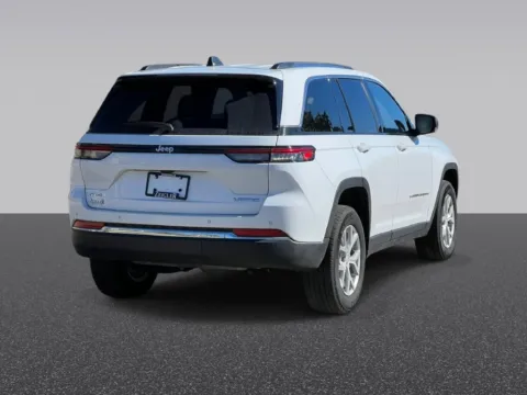 More photos of 2023 Jeep Grand Cherokee Limited at Zeigler Chrysler Dodge Jeep Ram of Grandville, MI