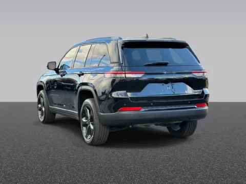 Another view of 2023 Jeep Grand Cherokee Limited for sale in Grandville, MI at Zeigler Chrysler Dodge Jeep Ram of Grandville