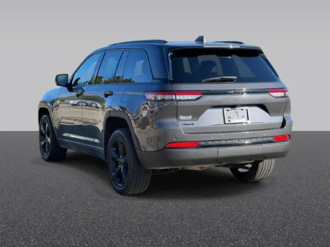 More photos of 2024 Jeep Grand Cherokee Altitude X at Zeigler Chrysler Dodge Jeep Ram of Grandville, MI