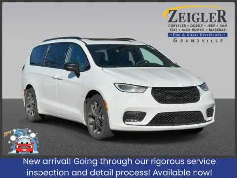 White 2025 Chrysler Pacifica Limited for sale in Grandville, MI