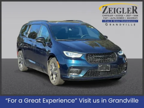 Blue 2025 Chrysler Pacifica Limited for sale in Grandville, MI