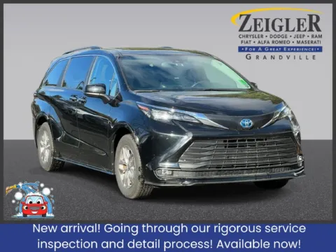 Black 2025 Toyota Sienna XLE for sale in Grandville, MI