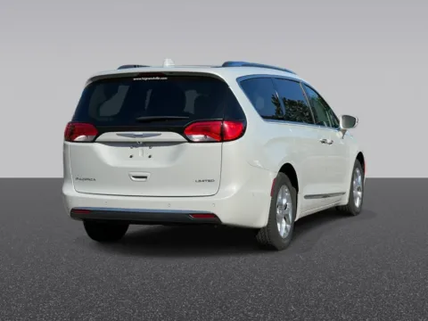More photos of 2019 Chrysler Pacifica Limited at Zeigler Chrysler Dodge Jeep Ram of Grandville, MI