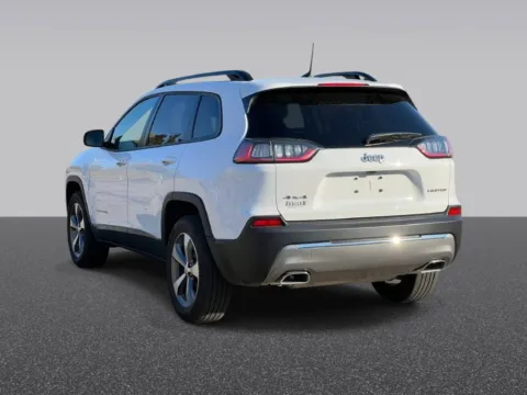 More photos of 2022 Jeep Cherokee Limited at Zeigler Chrysler Dodge Jeep Ram of Grandville, MI