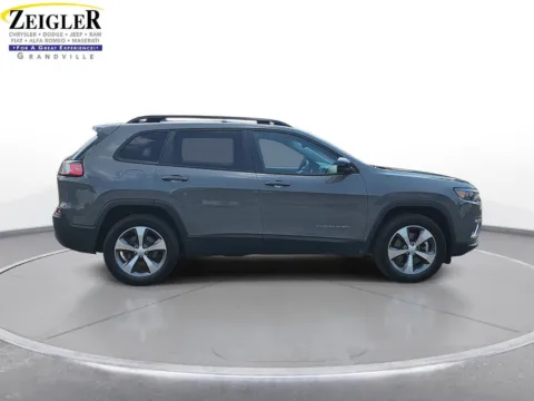 More photos of 2022 Jeep Cherokee Limited at Zeigler Chrysler Dodge Jeep Ram of Grandville, MI