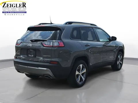 More photos of 2022 Jeep Cherokee Limited at Zeigler Chrysler Dodge Jeep Ram of Grandville, MI