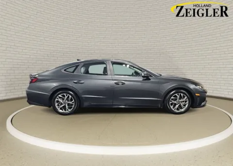 More photos of 2022 Hyundai Sonata SEL at Zeigler Chrysler Dodge Jeep Ram of Grandville, MI