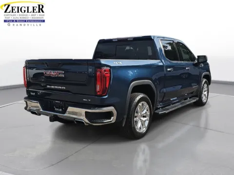 More photos of 2020 GMC Sierra 1500 SLT at Zeigler Chrysler Dodge Jeep Ram of Grandville, MI