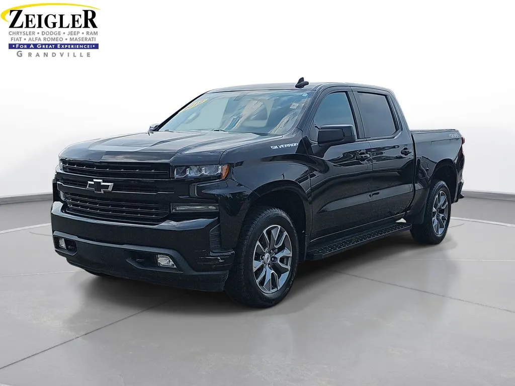 Black 2019 Chevrolet Silverado 1500 RST for sale in Grandville, MI