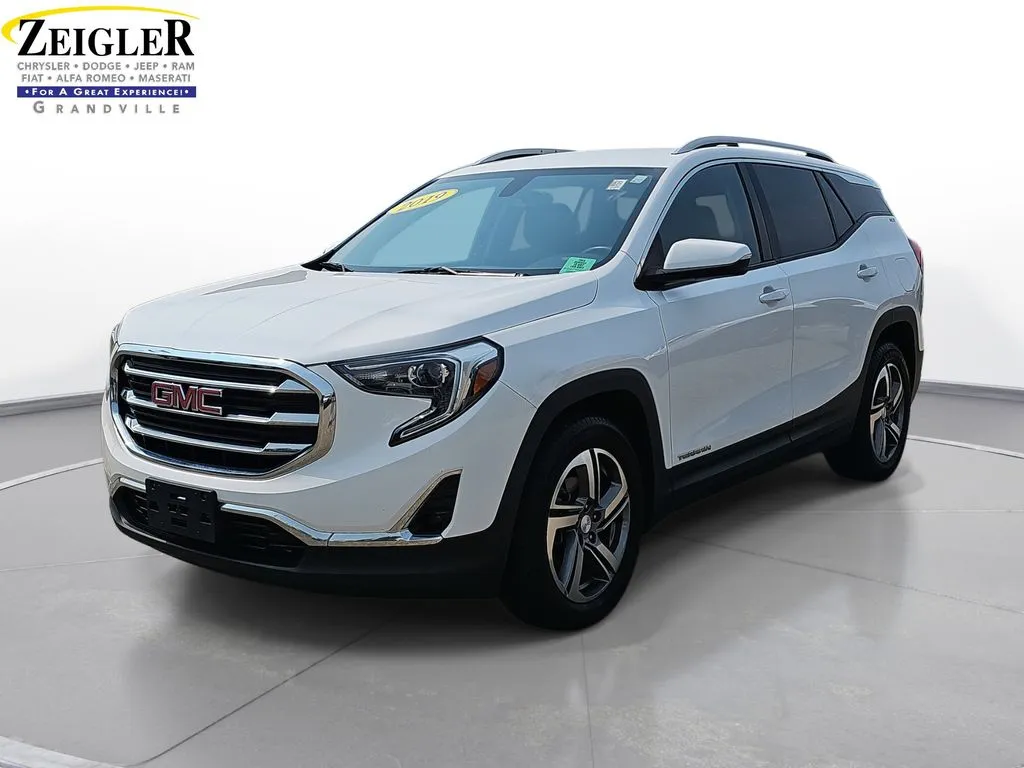 White 2019 GMC Terrain SLT for sale in Grandville, MI