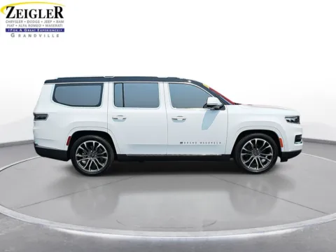 More photos of 2022 Jeep Grand Wagoneer Series III at Zeigler Chrysler Dodge Jeep Ram of Grandville, MI