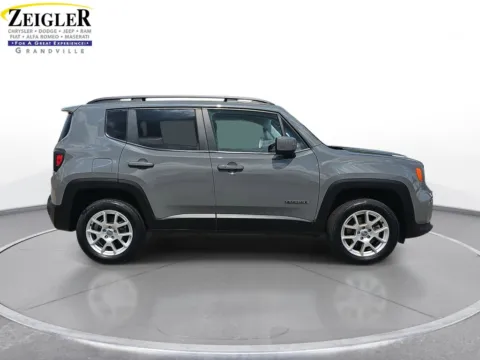 More photos of 2020 Jeep Renegade Latitude at Zeigler Chrysler Dodge Jeep Ram of Grandville, MI
