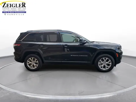 More photos of 2022 Jeep Grand Cherokee Limited at Zeigler Chrysler Dodge Jeep Ram of Grandville, MI