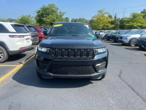 Another view of 2023 Jeep Grand Cherokee Altitude for sale in Grandville, MI at Zeigler Chrysler Dodge Jeep Ram of Grandville
