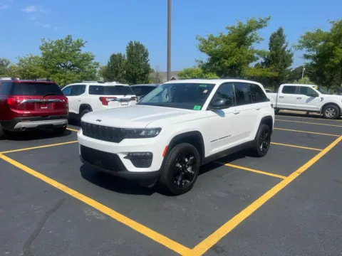 Photos of 2023 Jeep Grand Cherokee Limited for sale in Grandville, MI at Zeigler Chrysler Dodge Jeep Ram of Grandville