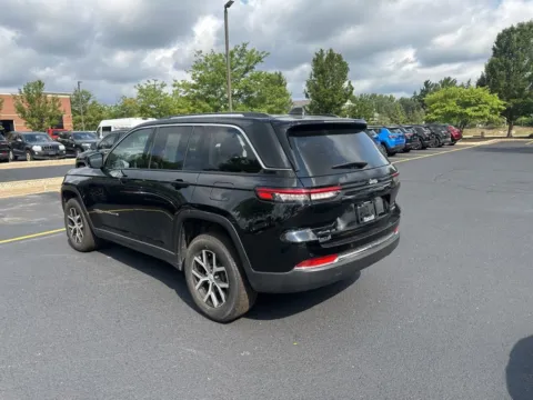 Another view of 2023 Jeep Grand Cherokee Limited for sale in Grandville, MI at Zeigler Chrysler Dodge Jeep Ram of Grandville