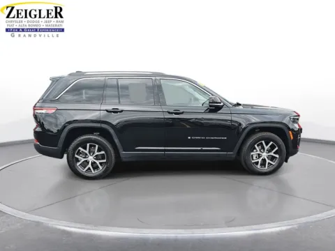 More photos of 2023 Jeep Grand Cherokee Limited at Zeigler Chrysler Dodge Jeep Ram of Grandville, MI