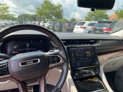 More photos of 2021 Jeep Grand Cherokee L Summit at Zeigler Chrysler Dodge Jeep Ram of Grandville, MI