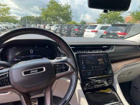 More photos of 2021 Jeep Grand Cherokee L Summit at Zeigler Chrysler Dodge Jeep Ram of Grandville, MI