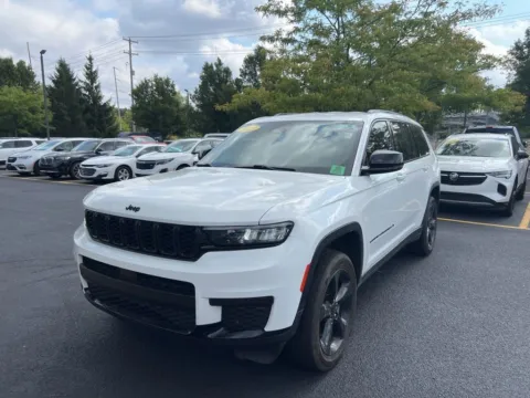 White 2023 Jeep Grand Cherokee L Altitude for sale in Grandville, MI