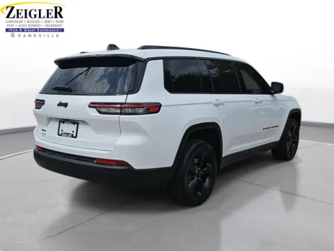 More photos of 2023 Jeep Grand Cherokee L Altitude at Zeigler Chrysler Dodge Jeep Ram of Grandville, MI