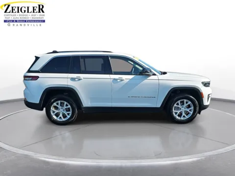 More photos of 2023 Jeep Grand Cherokee Limited at Zeigler Chrysler Dodge Jeep Ram of Grandville, MI