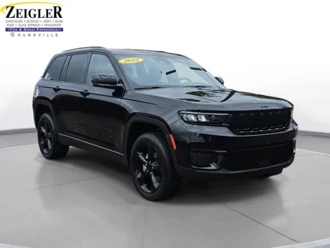 Another view of 2022 Jeep Grand Cherokee Altitude for sale in Grandville, MI at Zeigler Chrysler Dodge Jeep Ram of Grandville