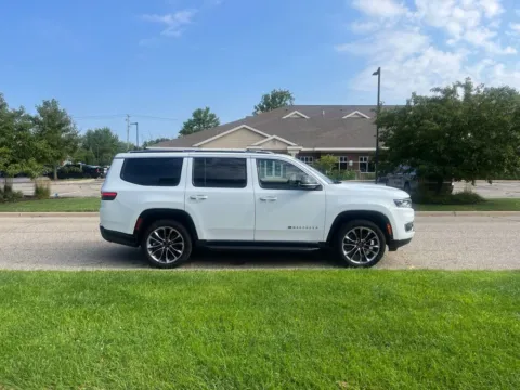 More photos of 2024 Jeep Wagoneer Series II at Zeigler Chrysler Dodge Jeep Ram of Grandville, MI