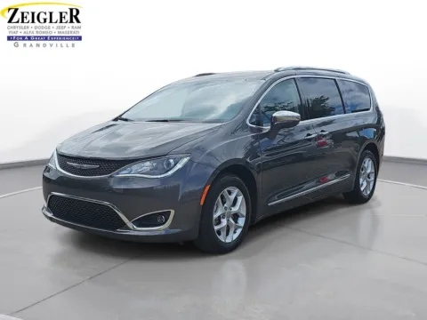Gray 2020 Chrysler Pacifica Limited for sale in Grandville, MI