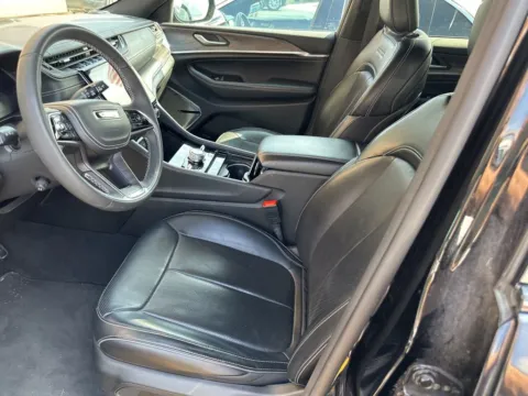More photos of 2023 Jeep Grand Cherokee L Overland at Zeigler Chrysler Dodge Jeep Ram of Grandville, MI