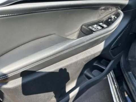 More photos of 2023 Jeep Grand Cherokee L Overland at Zeigler Chrysler Dodge Jeep Ram of Grandville, MI