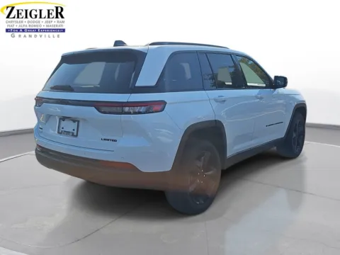 More photos of 2023 Jeep Grand Cherokee Limited at Zeigler Chrysler Dodge Jeep Ram of Grandville, MI