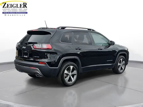 More photos of 2022 Jeep Cherokee Limited at Zeigler Chrysler Dodge Jeep Ram of Grandville, MI